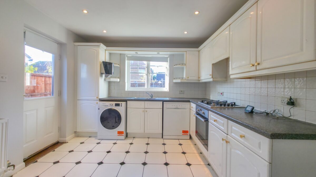 Greenhaven Drive, Thamesmead, SE28