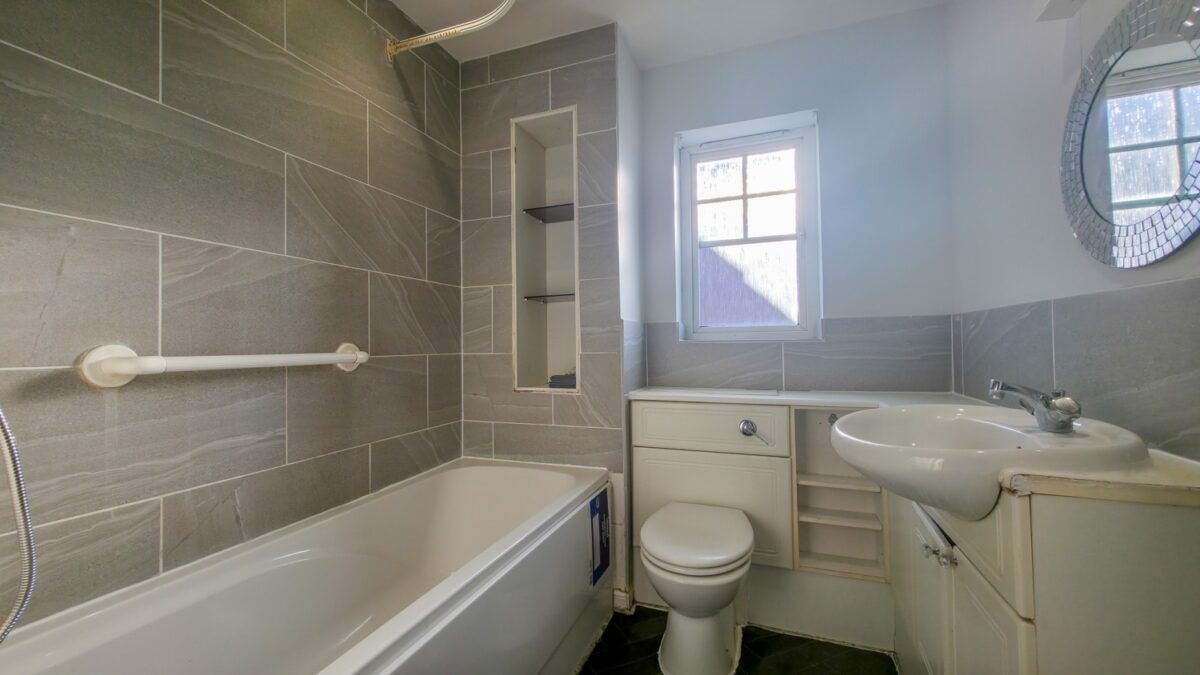 Greenhaven Drive, Thamesmead, SE28