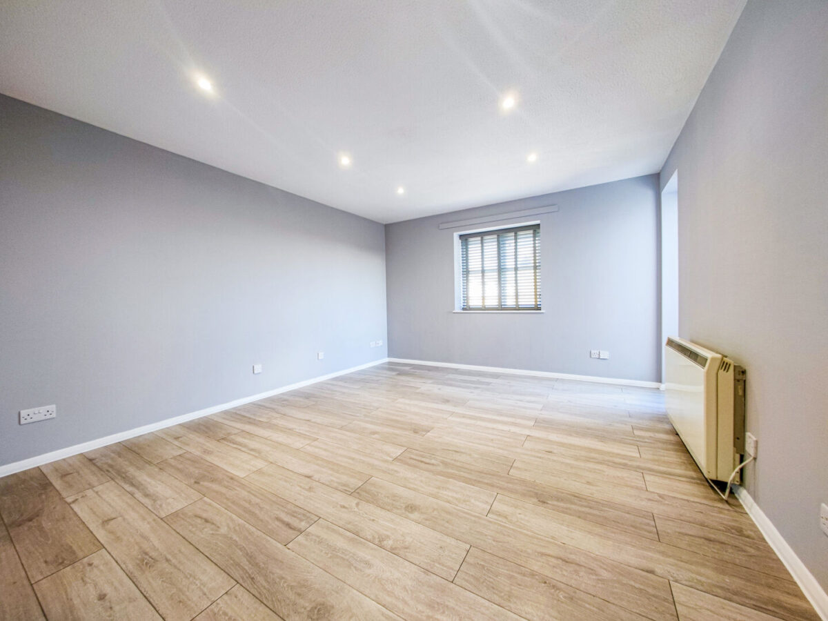 Princess Alice Way, Thamesmead, SE28