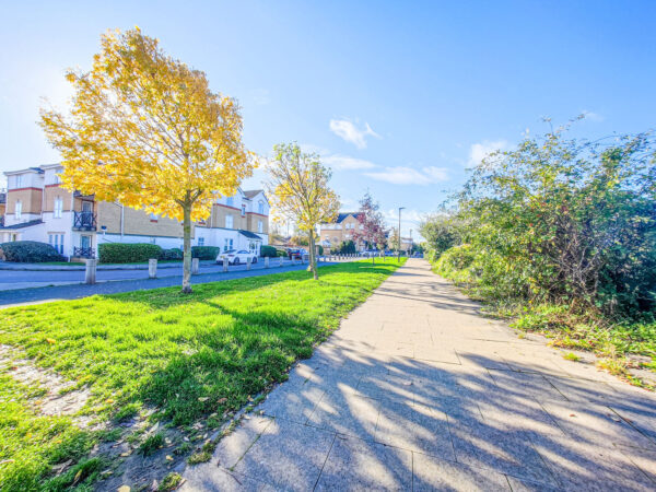 Princess Alice Way, Thamesmead, SE28