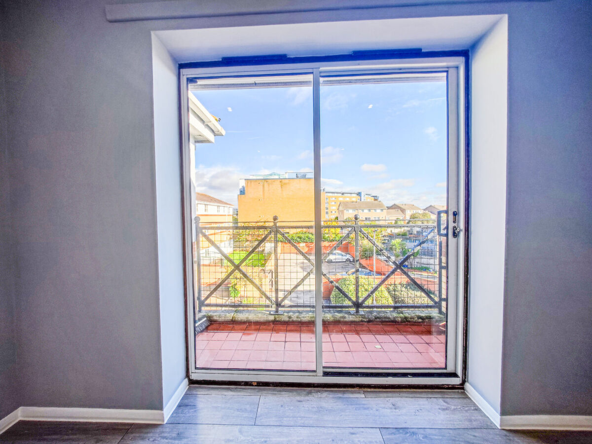 Princess Alice Way, Thamesmead, SE28