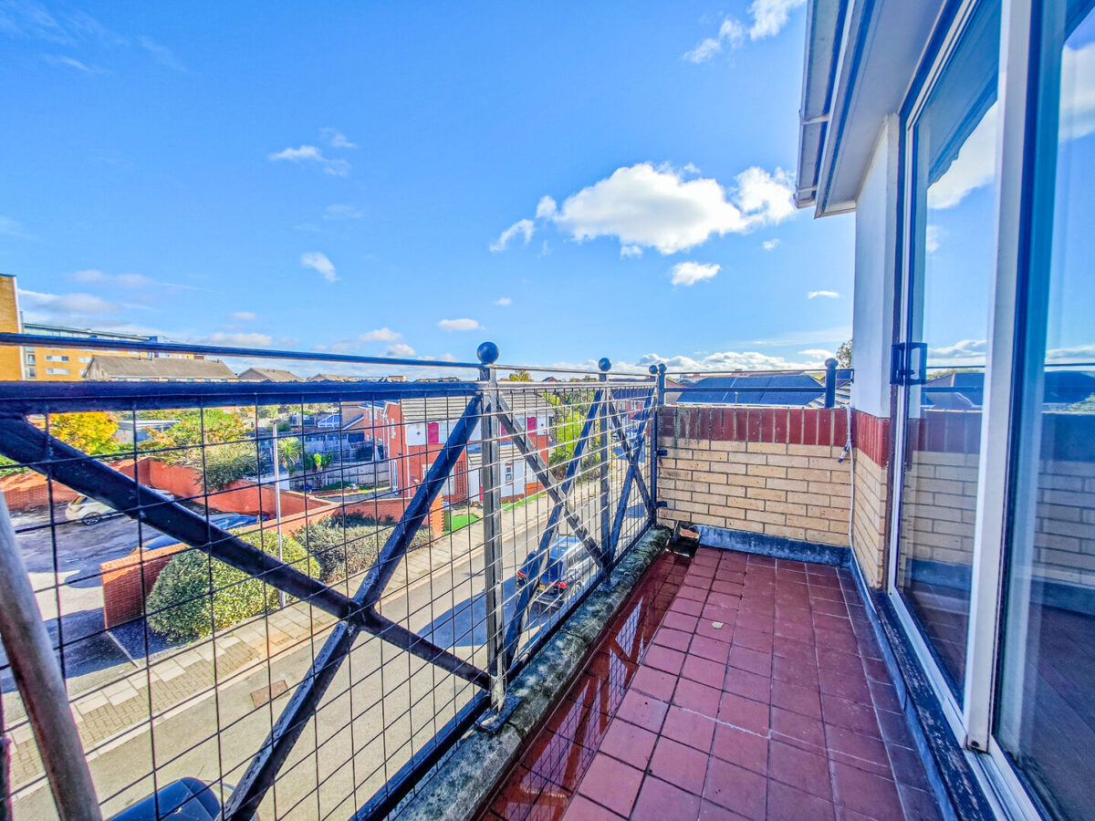 Princess Alice Way, Thamesmead, SE28