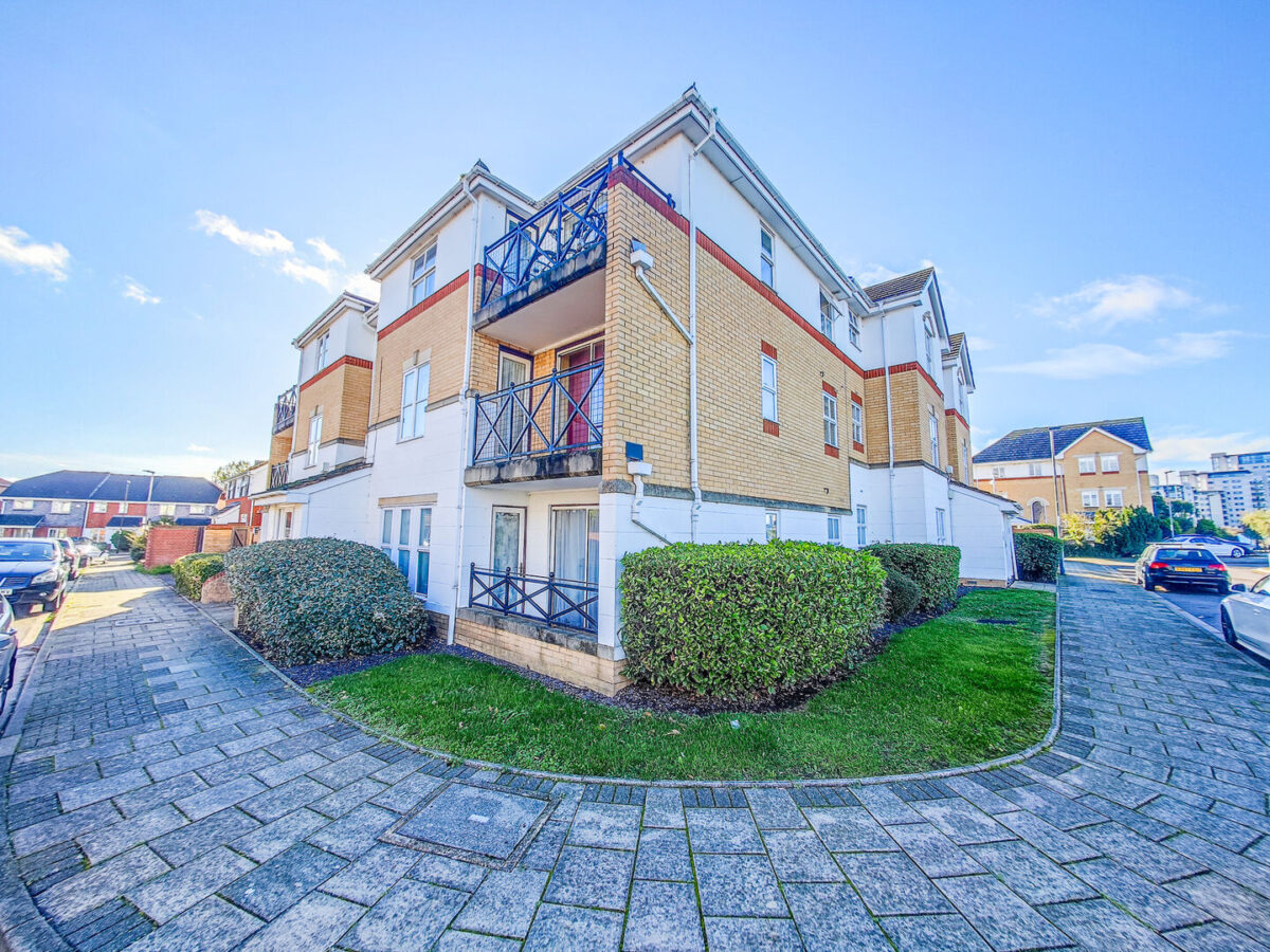 Princess Alice Way, Thamesmead, SE28