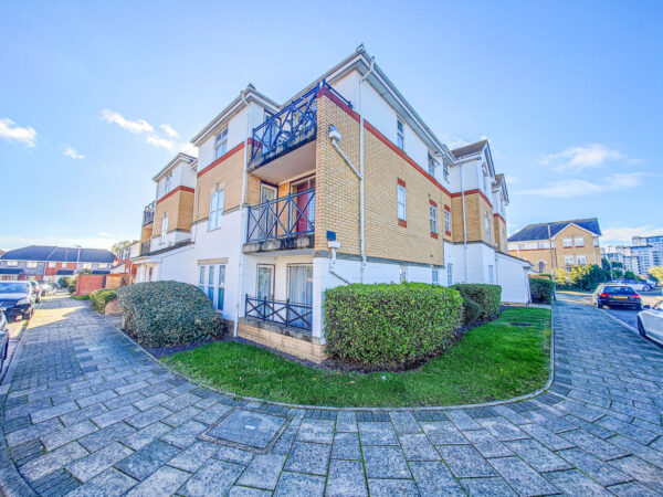 Princess Alice Way, Thamesmead, SE28