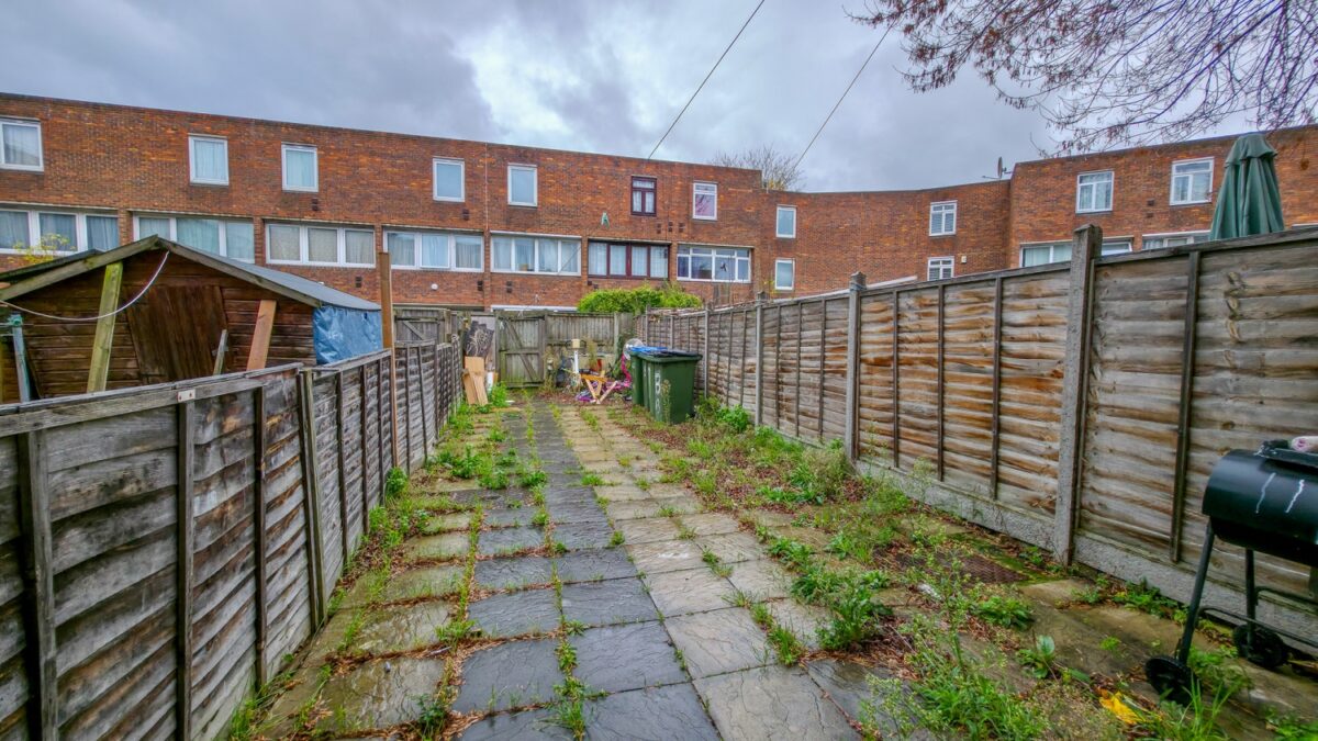 Rowntree Path, Central Thamesmead, London, SE28