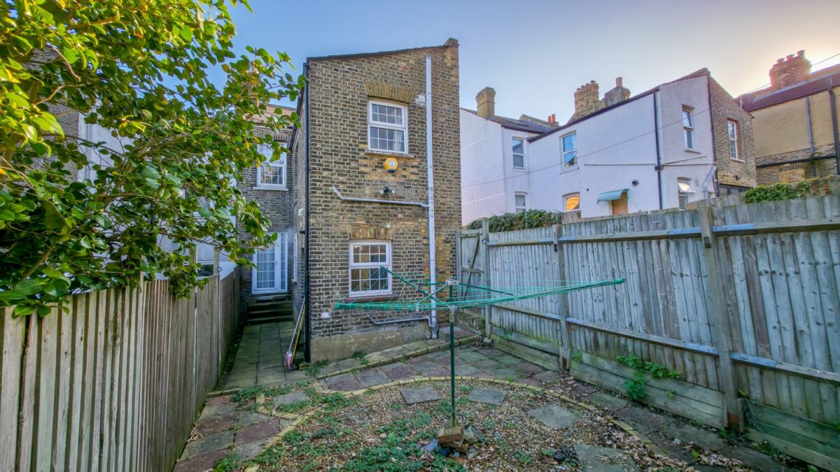 Purrett Road, Winns Common, London, SE18