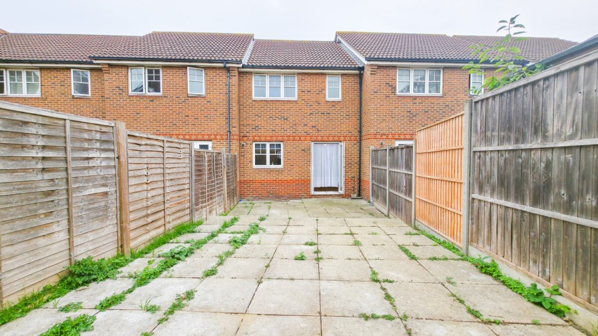 Greenhaven Drive, Central Thamesmead, London, SE28