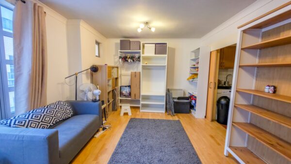 Charlesmere Gardens, Thames Reach, West Thamesmead, London, SE28