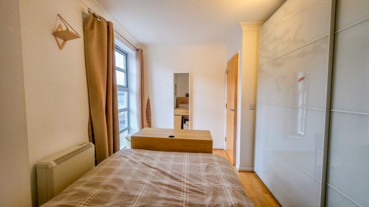 Charlesmere Gardens, Thames Reach, West Thamesmead, London, SE28