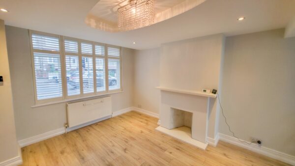 Elstree Gardens, Belvedere, DA17 5DR