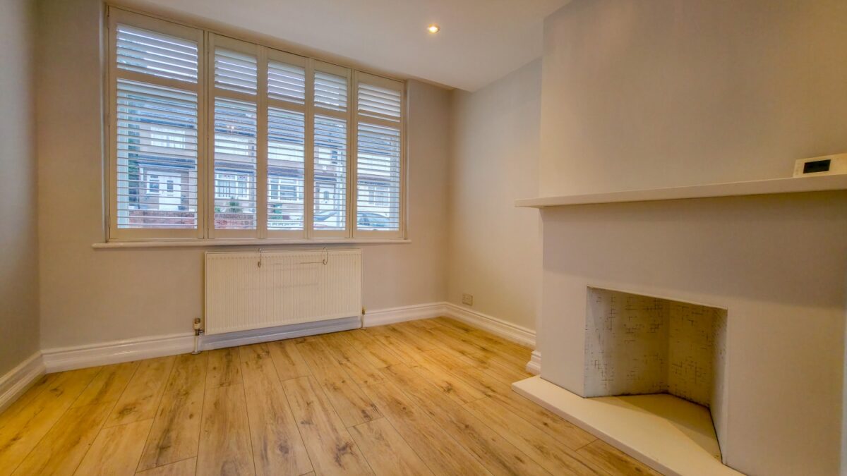 Elstree Gardens, Belvedere, DA17 5DR