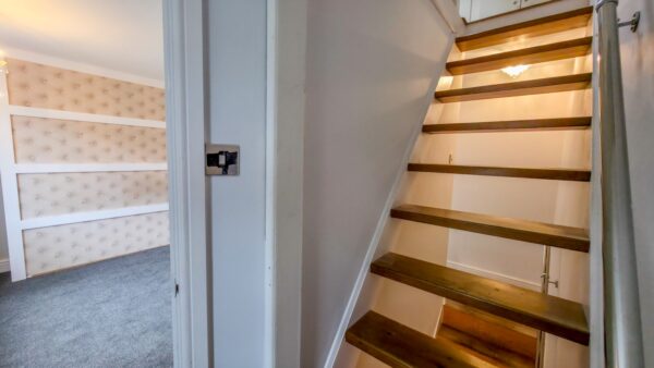 Elstree Gardens, Belvedere, DA17 5DR