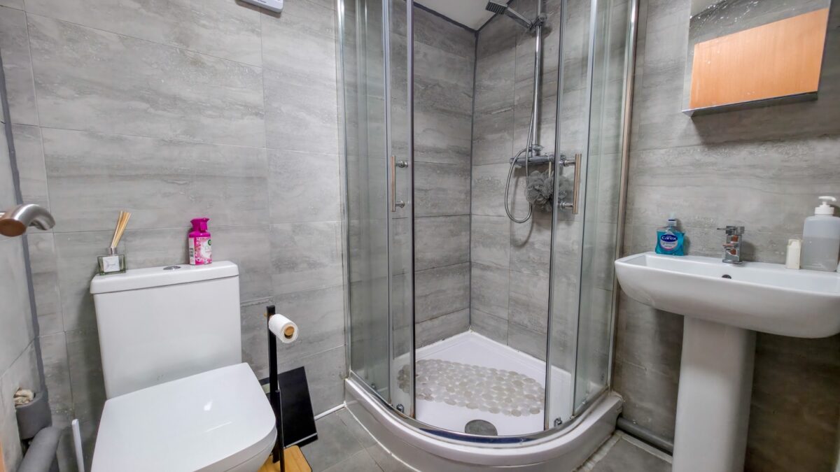 Llanover Road, Plumstead, London, SE18