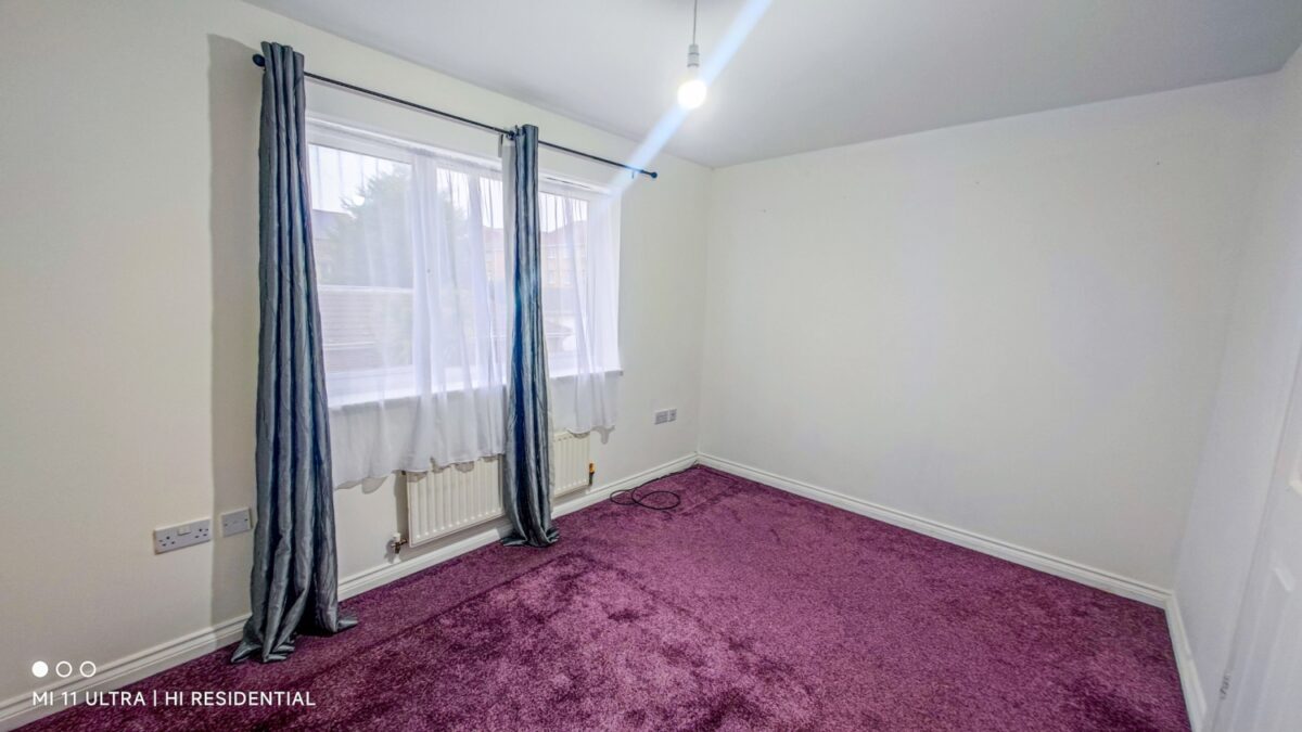 Martins Place, West Thamesmead, SE28 )LG