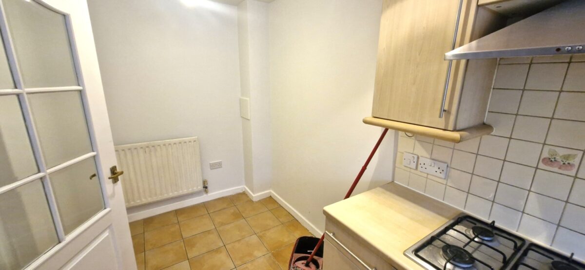 30, Battery Road, London, SE28