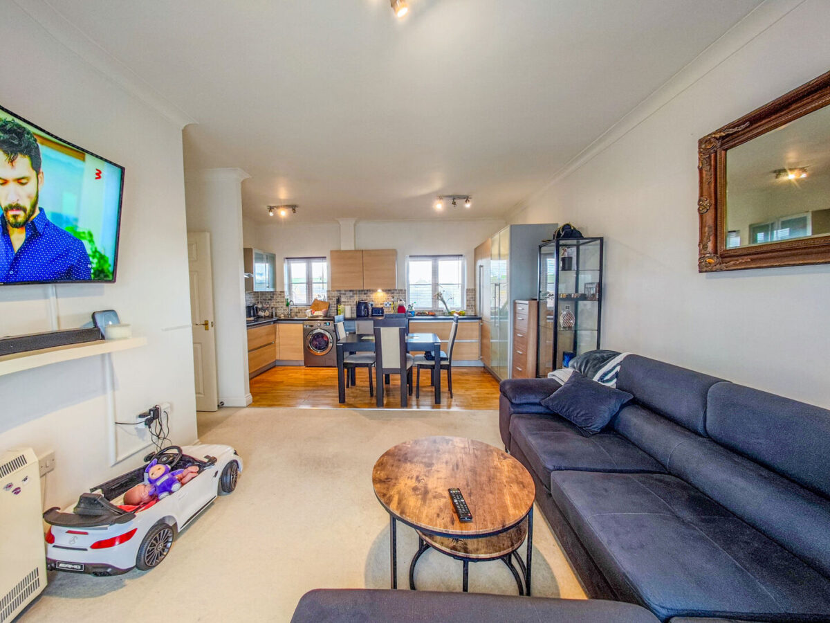 Battery Road, West Thamesmead, SE28