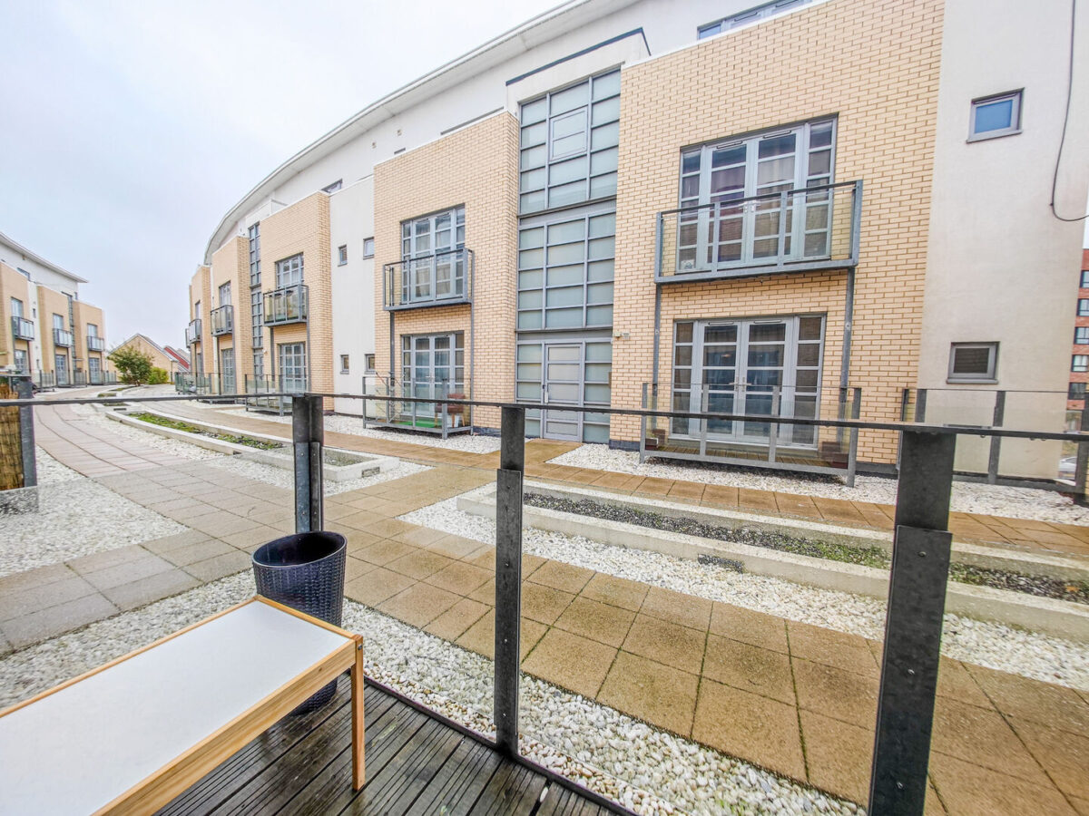 Charlesmere Gardens, West Thamesmead, London, SE28