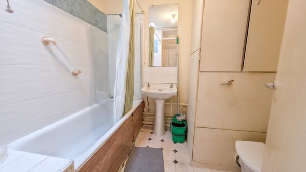 Rowntree Path, Thamesmead, london, SE28