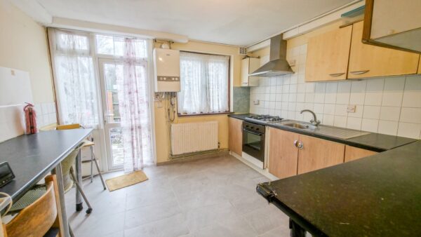 Rowntree Path, Thamesmead, london, SE28