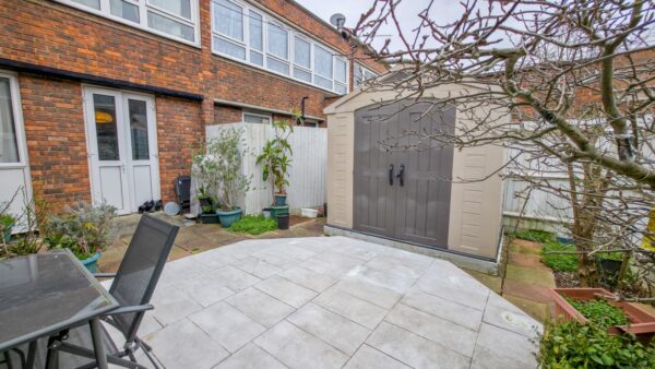 Lytton Strachey Path, Thamesmead, London, SE28