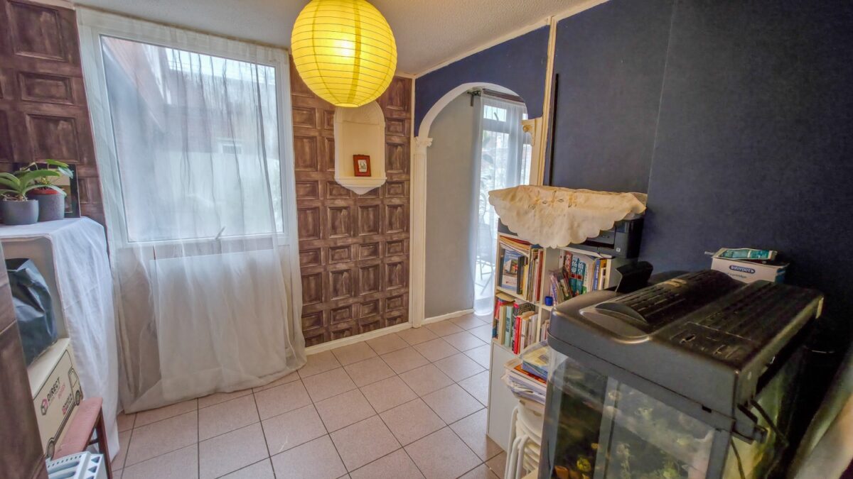 Lytton Strachey Path, Thamesmead, London, SE28