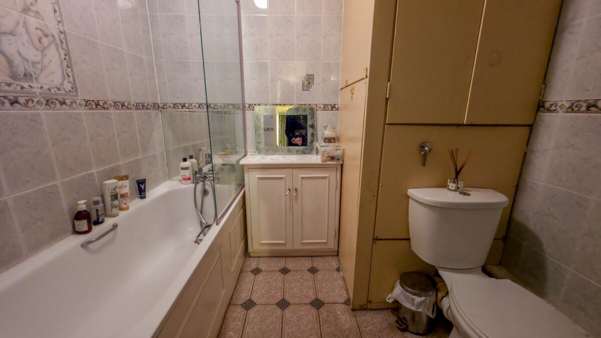 Lytton Strachey Path, Thamesmead, London, SE28