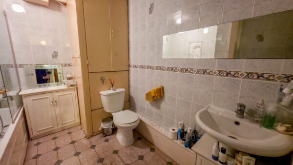 Lytton Strachey Path, Thamesmead, London, SE28