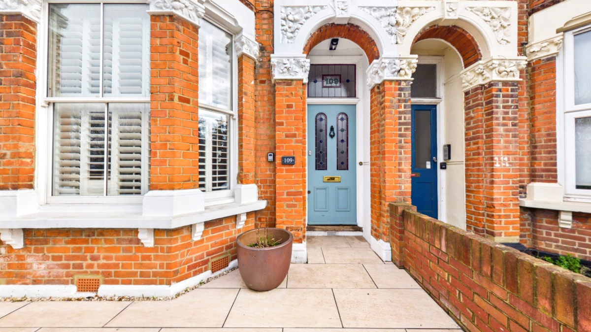 Charlton Church Lane, SE7 7AB