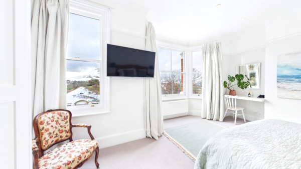 Charlton Church Lane, SE7 7AB