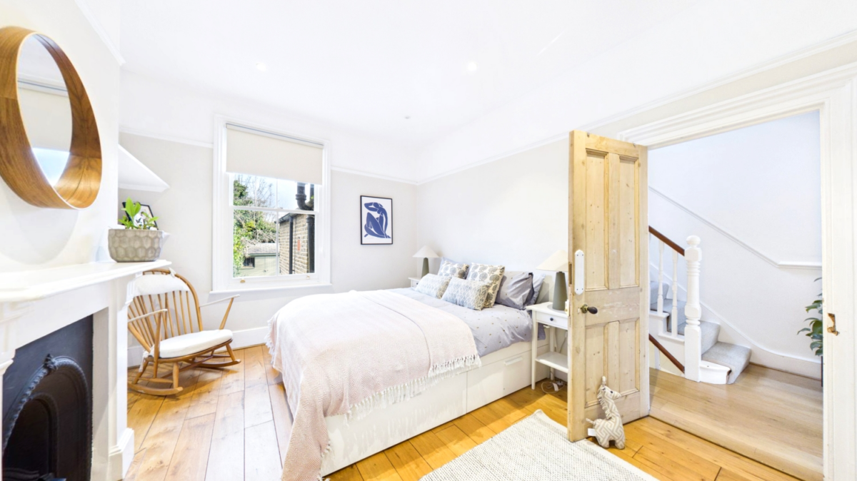 Charlton Church Lane, SE7 7AB