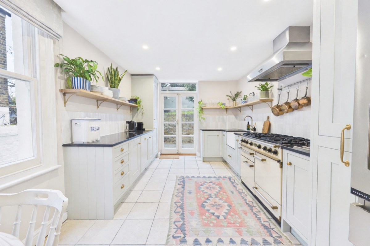 Charlton Church Lane, SE7 7AB