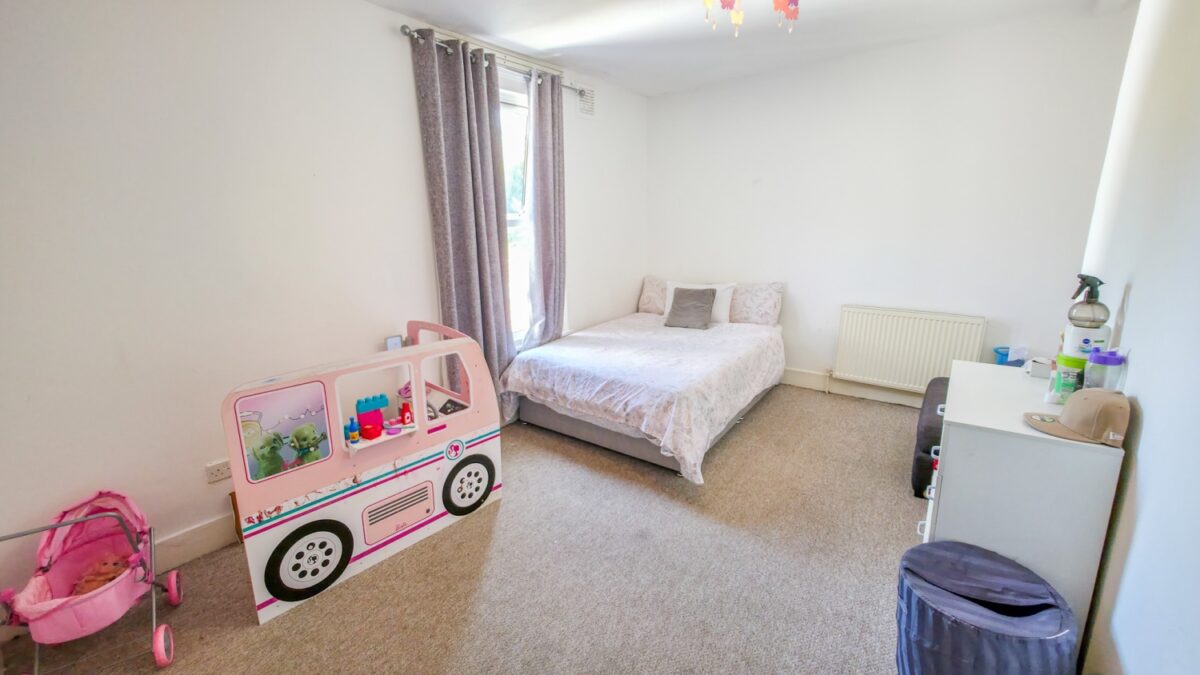 Bloomfield Road, Woolwich, SE18