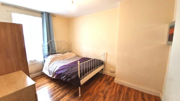 Barnfield Gardens , Plumstead, London, SE18