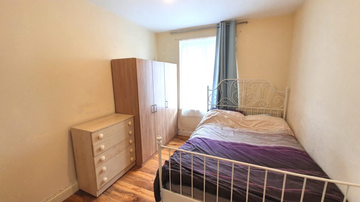 Barnfield Gardens , Plumstead, London, SE18