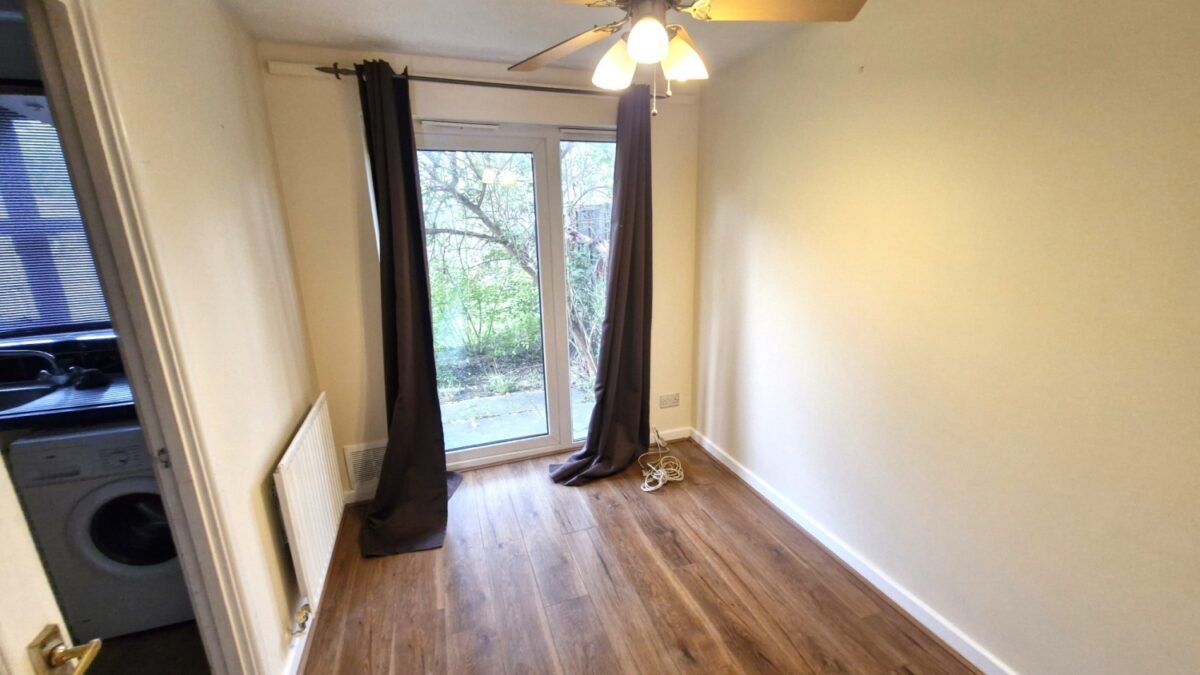 Narrow Boat Close, London, Greater London, SE28