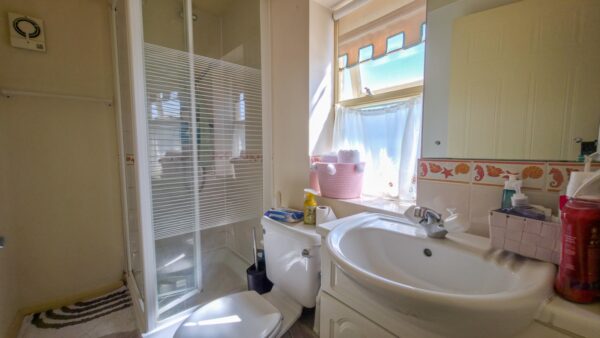 1 Waldstock Road, Central Thamesmead