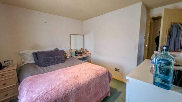 1 Waldstock Road, Central Thamesmead