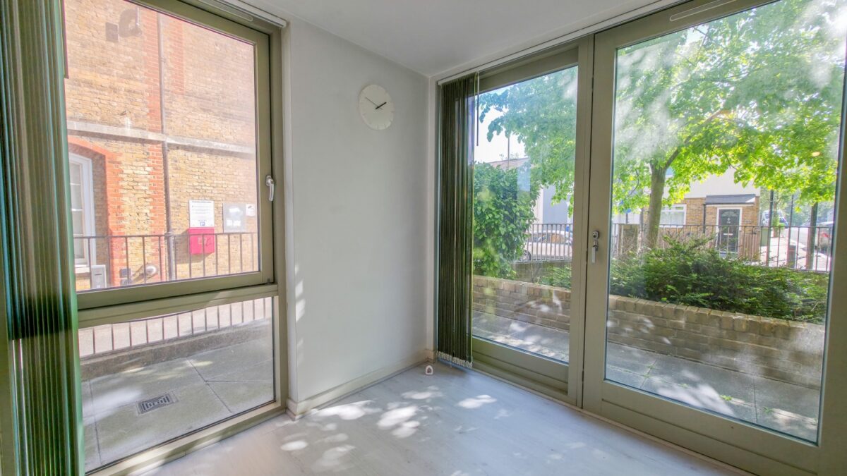 Schoolhouse Yard, Bloomfield Road, Woolwich, London, SE18