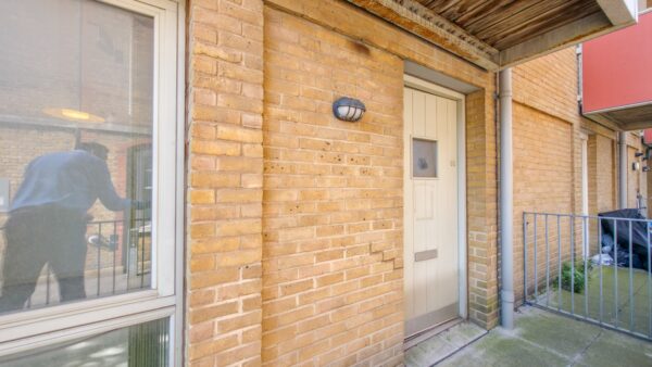 Schoolhouse Yard, Bloomfield Road, Woolwich, London, SE18