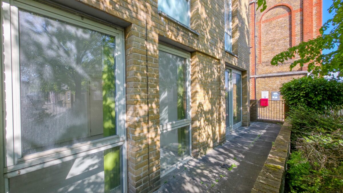 Schoolhouse Yard, Bloomfield Road, Woolwich, London, SE18