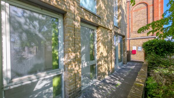 Schoolhouse Yard, Bloomfield Road, Woolwich, London, SE18