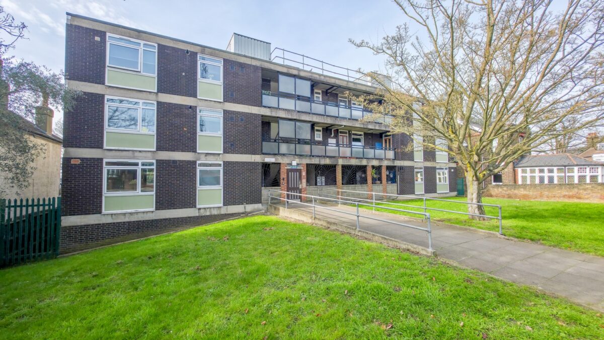 Shrewsbury Lane, London, SE18