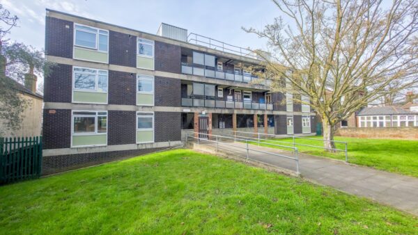 Shrewsbury Lane, London, SE18