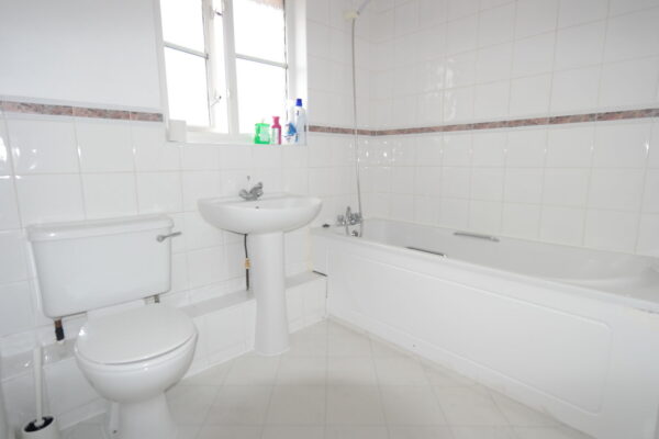 Sunningdale Close, Thamesmead, SE28