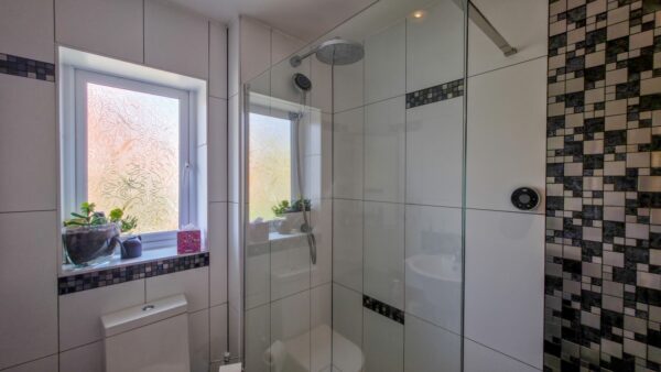 Greenhaven Drive, Central Thamesmead, SE28