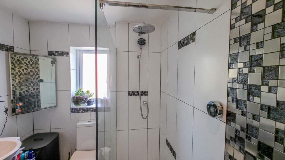Greenhaven Drive, Central Thamesmead, SE28