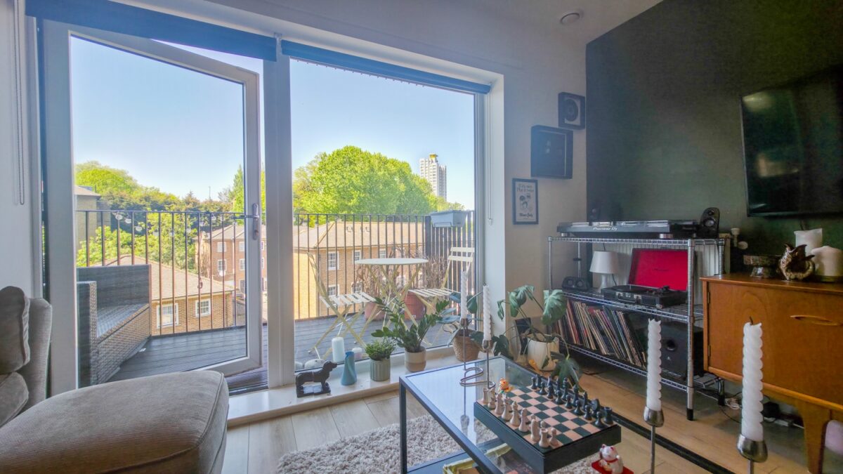 Knowles Court, 18 Brumwell Avenue, Woolwich, London, SE18