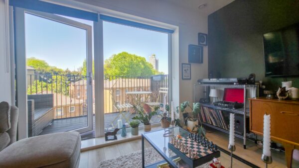 Knowles Court, 18 Brumwell Avenue, Woolwich, London, SE18