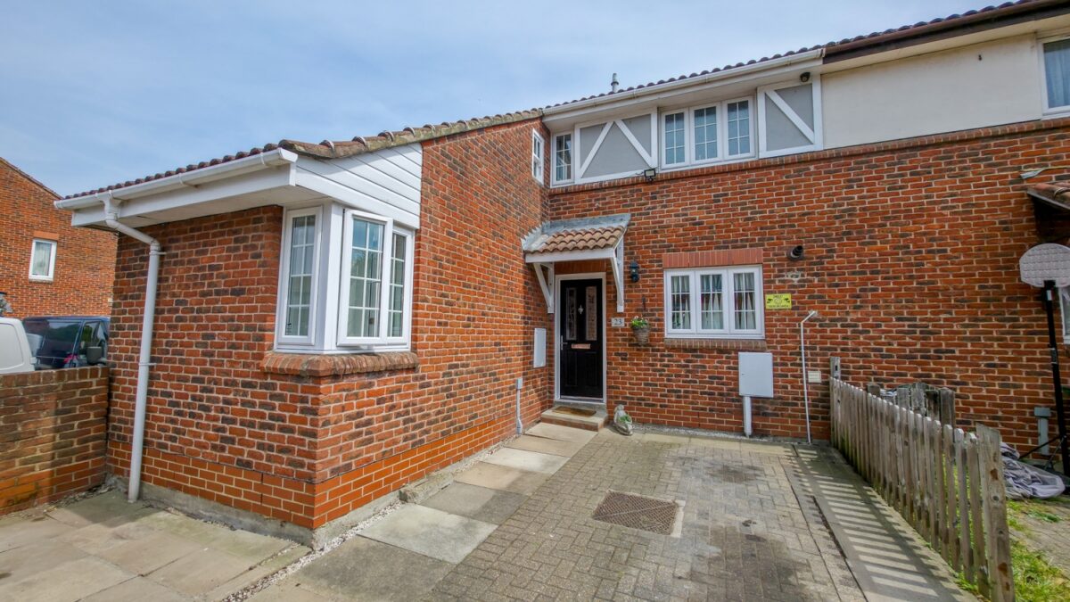 Longworth Close, Thamesmead, London, SE28