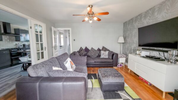 Longworth Close, Thamesmead, London, SE28